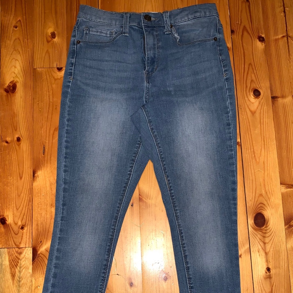 Medium wash high rise jean legging